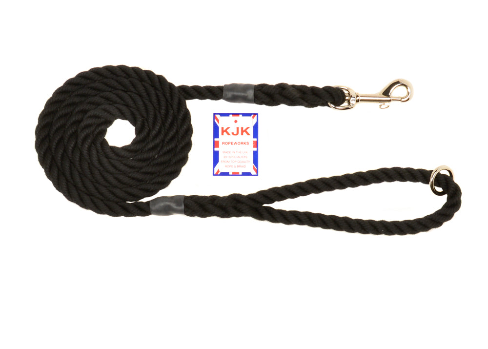 Leads with clip and rings are ideal rope dog leads as they can be halved in length for roadside use providing greater control of your dog or the longer length dog lead can be carried across your shoulder when your dog is off the lead. #ropedogeads #dogtraining #dogwalking #ropeleads #workingdogleads #policedogleads 