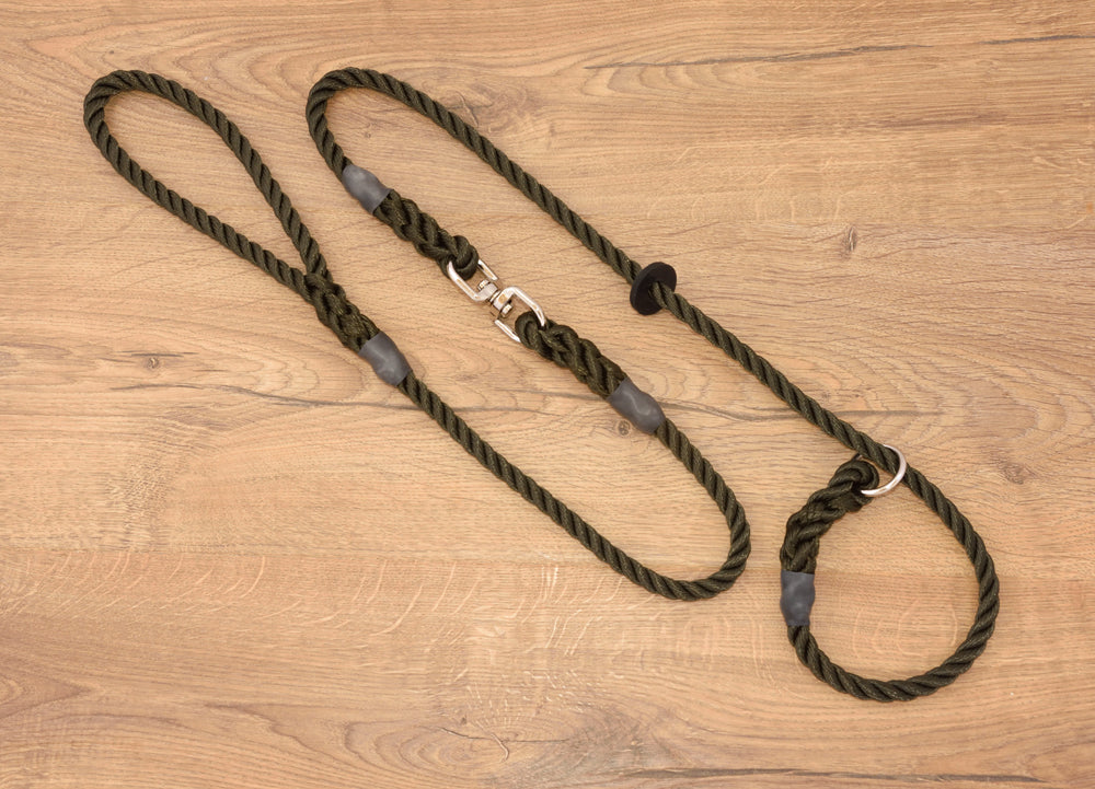 10mm dia. 1.5m lead. Strong enough for all breeds and a nice size to handle. Perfect pocket size lead, whether it's a clip or slip. These leads are used and recommended by dog trainers and behaviourist. #ropedogleads #ropeleads #dogleads #kjkropedogleads #dogtraining #gundogtraining