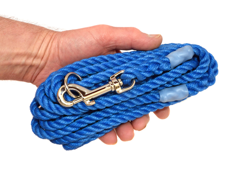 8mm dia. The most popular size of KJK rope & braid lead. Strong enough for all breeds and a nice size to handle. Perfect pocket size lead, whether it's a clip or slip. These leads are used and recommended by dog trainers and behaviourist. #ropedogleads #ropeleads #dogleads #kjkropedogleads #dogtraining #gundogtraining